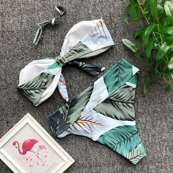 🆕Kiera Palm Leaf Print Bikini Top - Picture 5 of 8